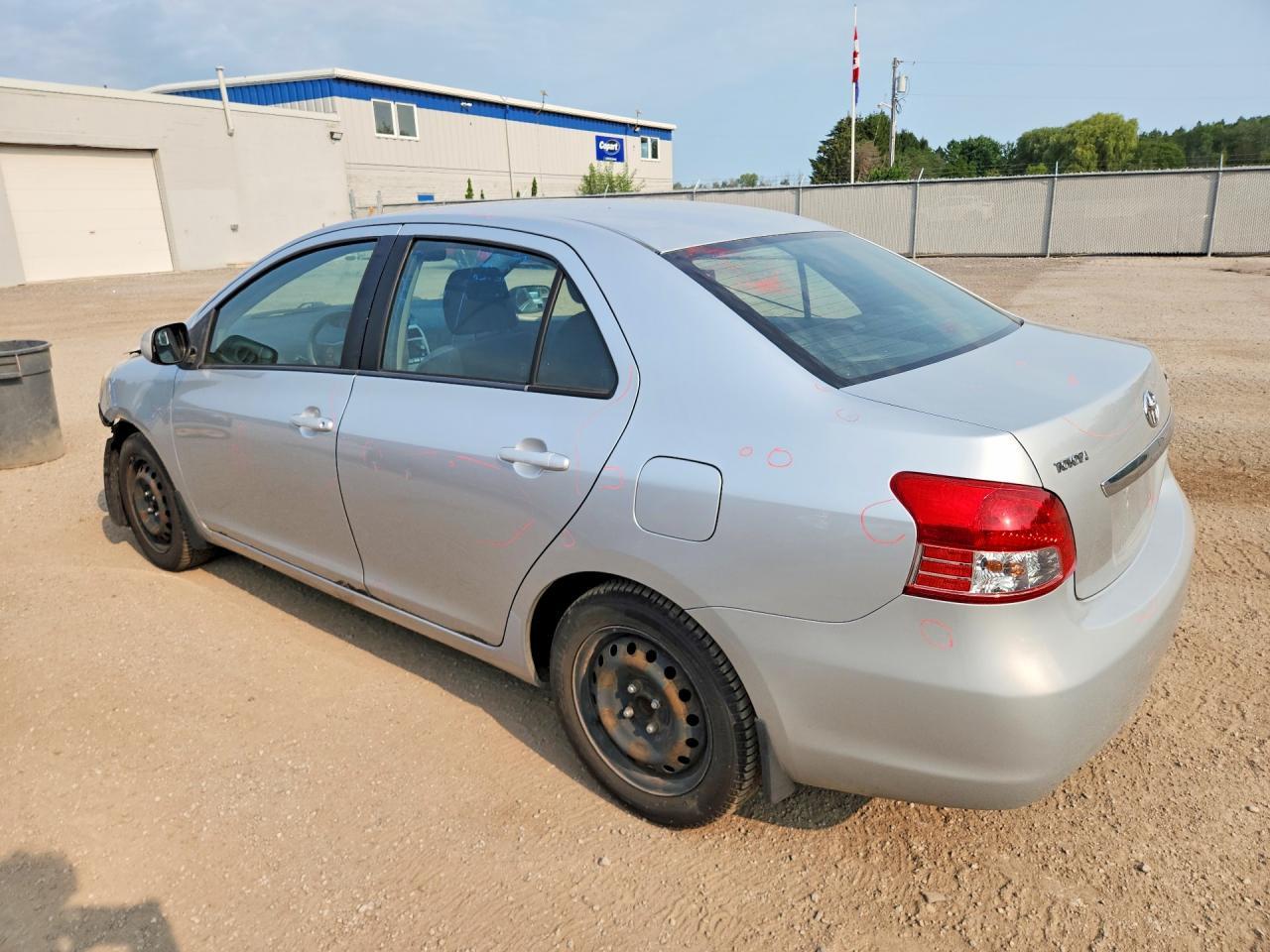 2007 Toyota Yaris Base - Фото 2