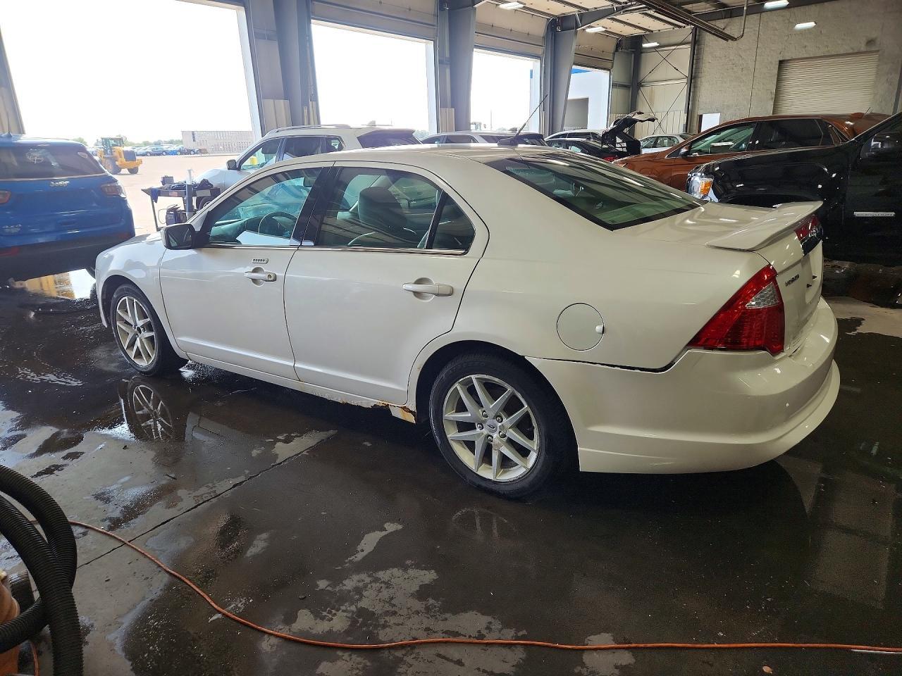 2010 Ford Fusion Sel - Image 2