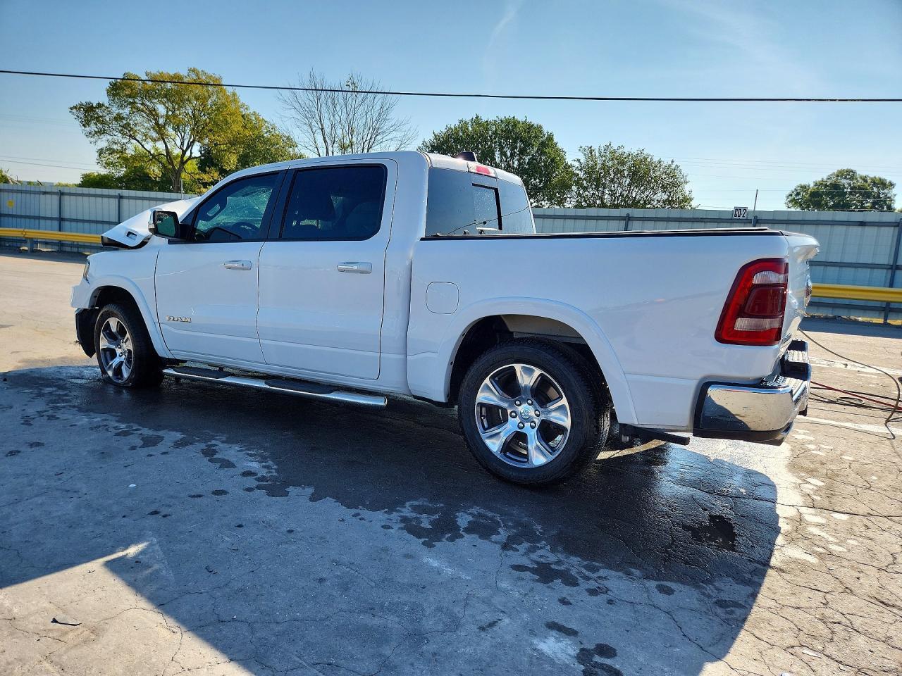 2022 Ram 1500 Laramie - Фото 2