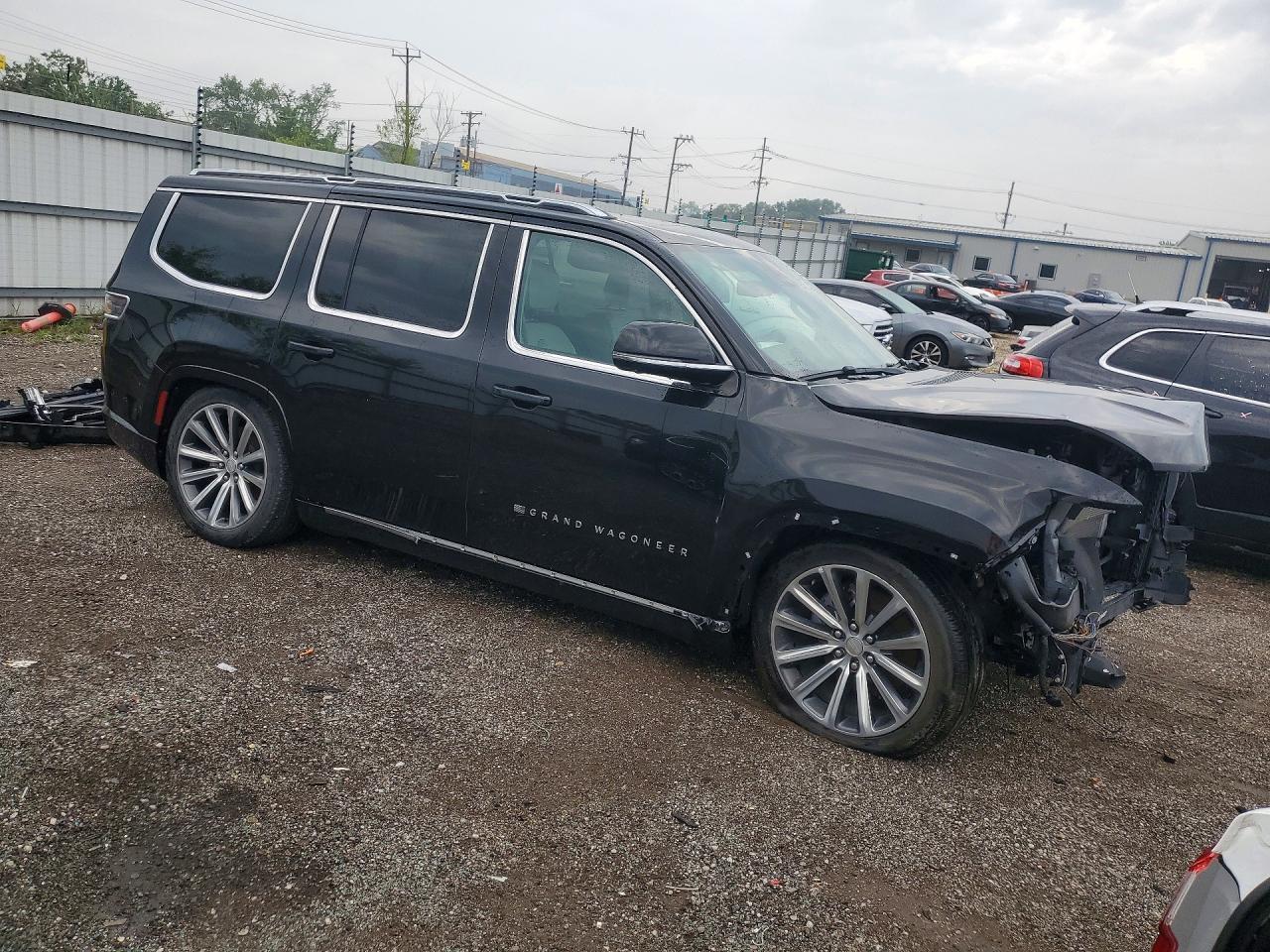 2023 Jeep Grand Wagoneer Series Ii - Image 4
