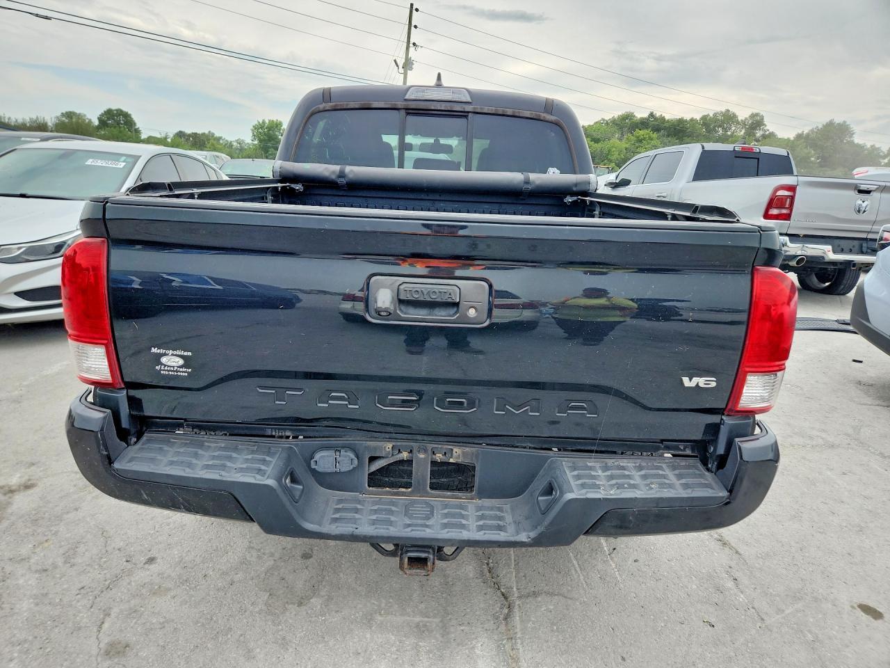 2016 Toyota Tacoma Trd Sport - Image 6