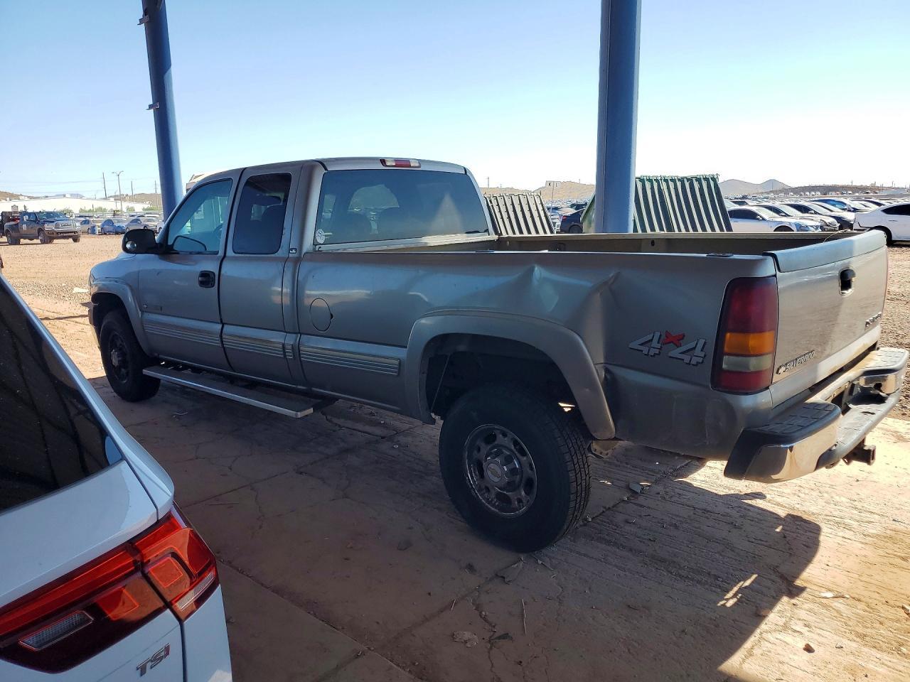 2002 Chevrolet Silverado K2500 Heavy Duty - Фото 2