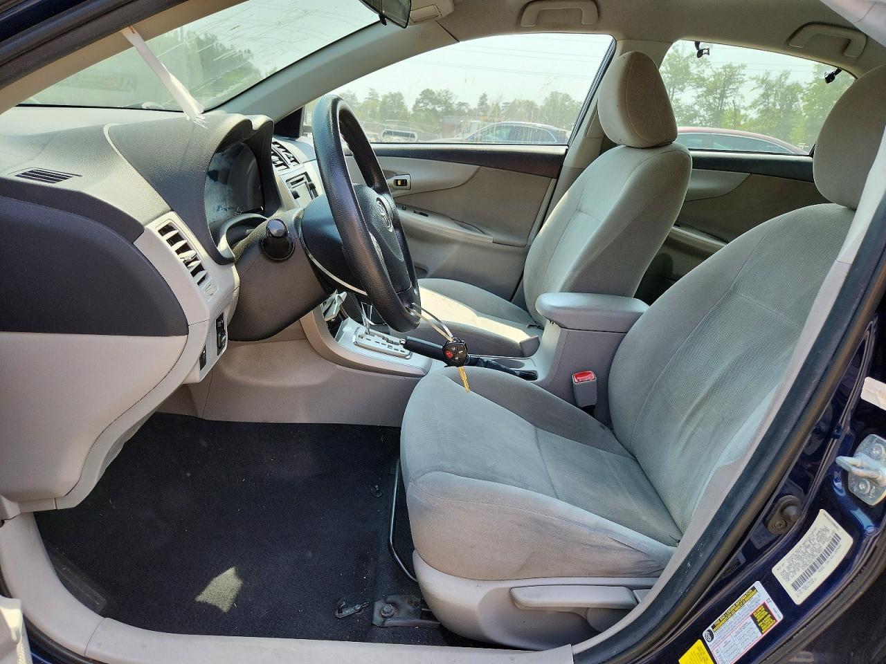 2013 Toyota Corolla Le - Image 7