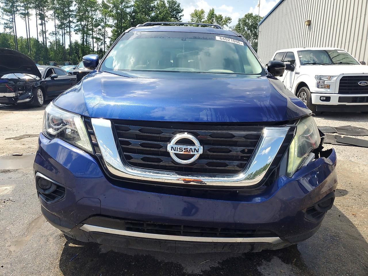 2017 Nissan Pathfinder S - Image 5