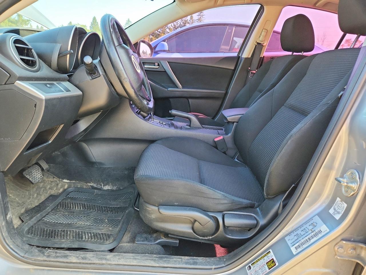 2012 Mazda 3 I - Image 7