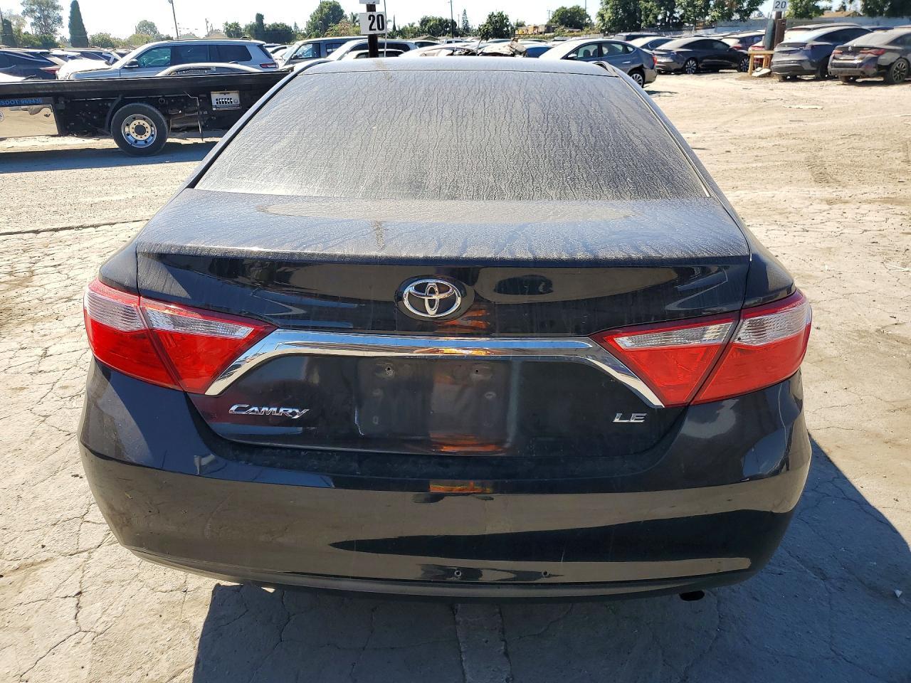 2017 Toyota Camry Le - Image 6