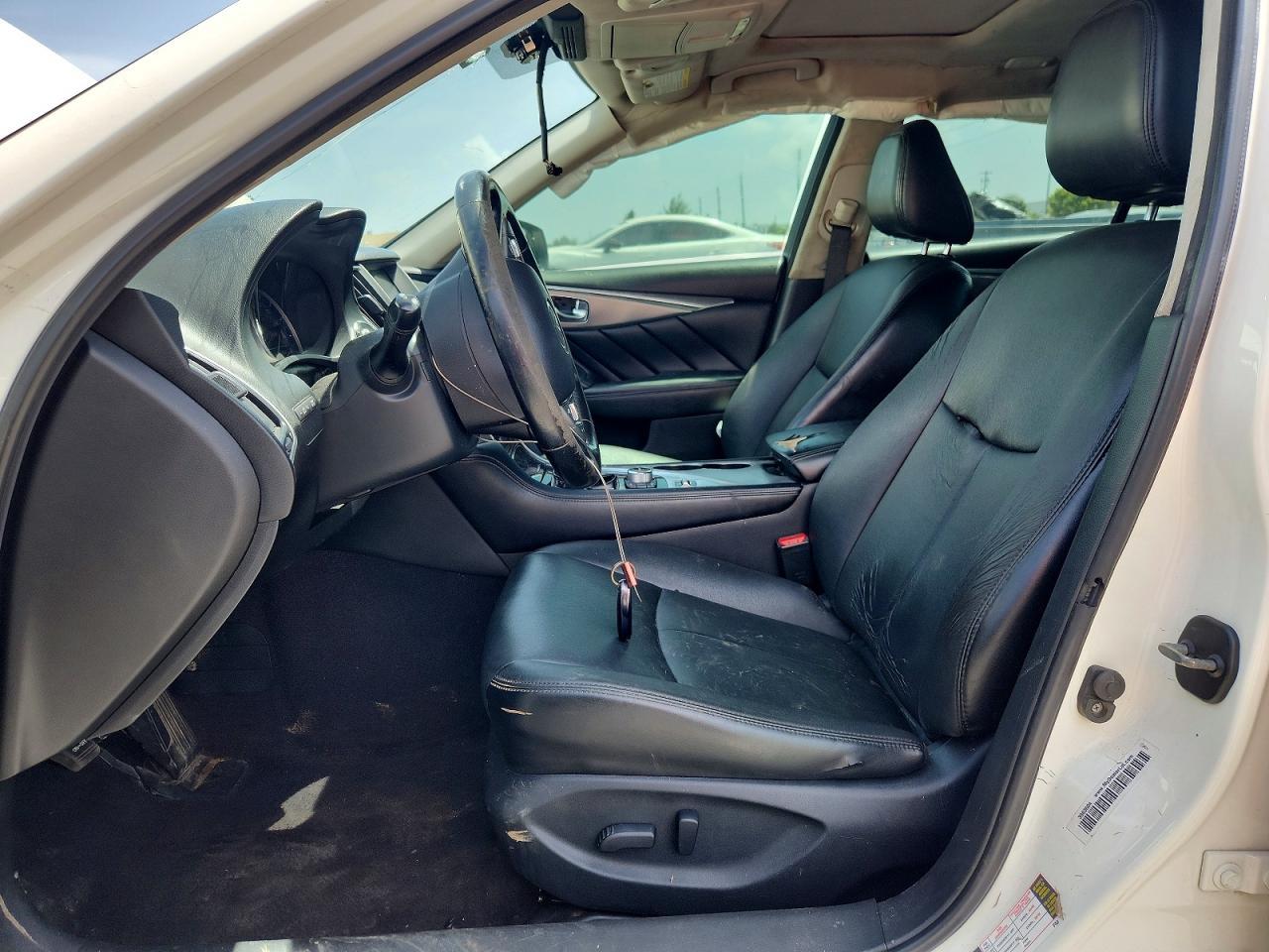 2017 Infiniti Q50 2.0T - Image 7