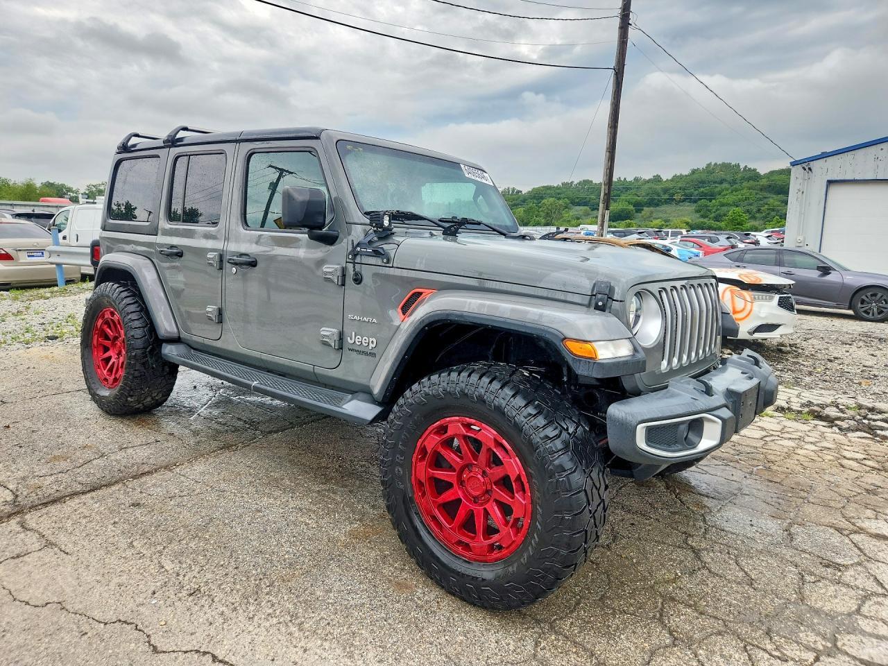 2018 Jeep Wrangler Unlimited Sahara - Фото 4