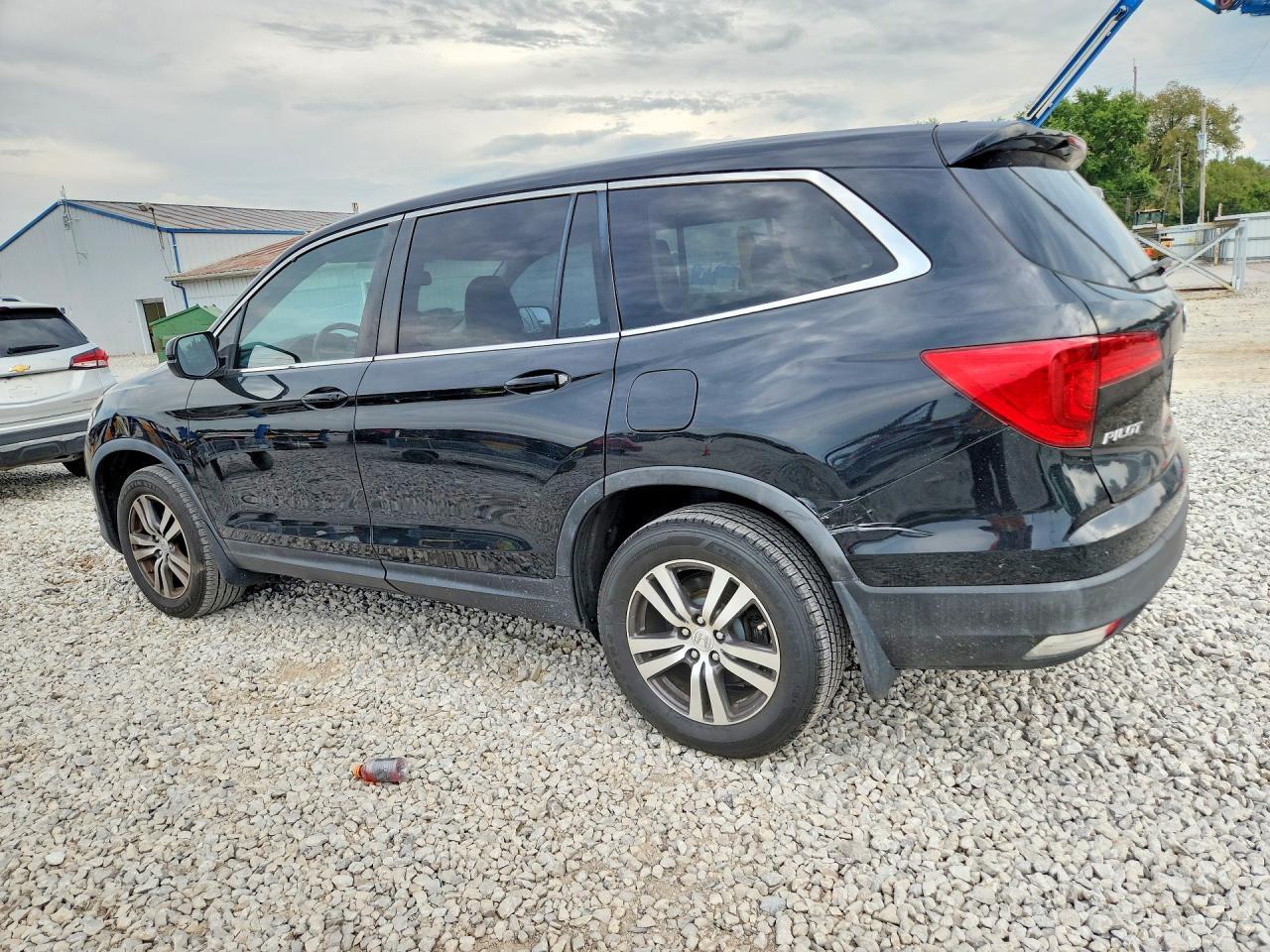 2016 Honda Pilot Exl - Image 2