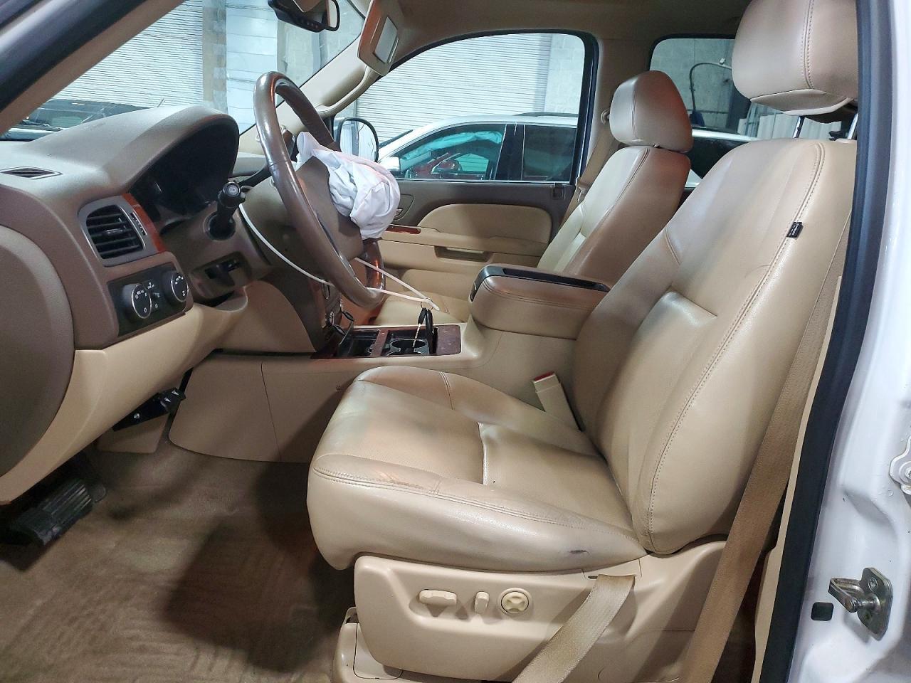 2013 Chevrolet Tahoe K1500 Ltz - Image 7