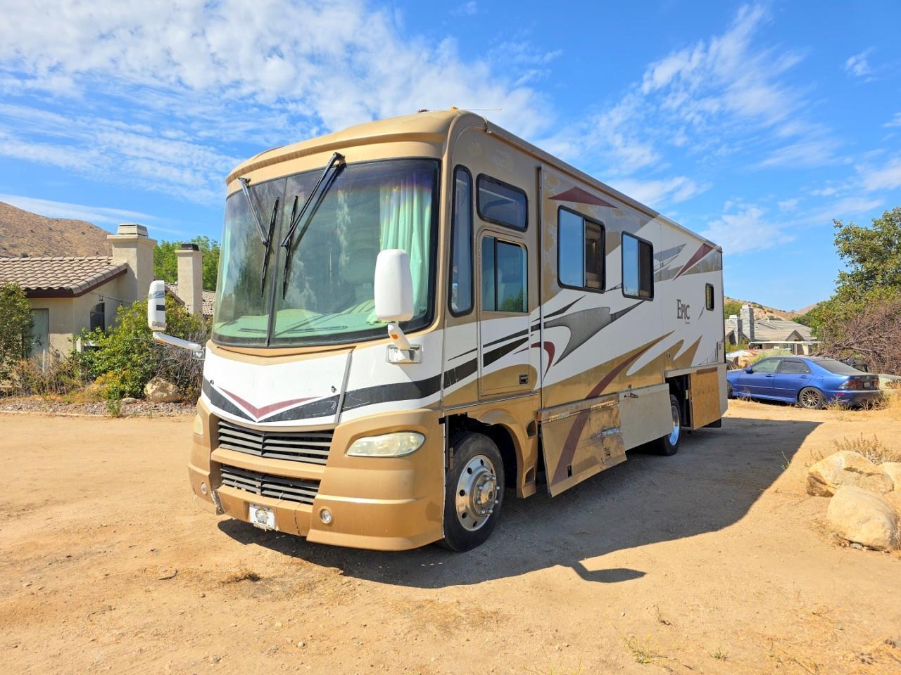 2004 Ford 550 Super Rv - Фото 2