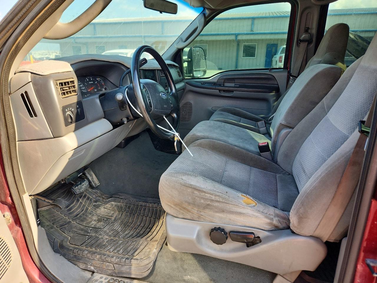 2004 Ford F250 4X4 - Фото 7