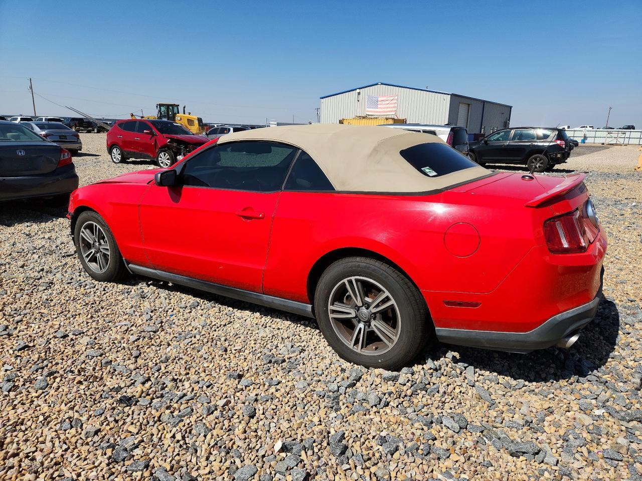 2012 Ford Mustang - Фото 2