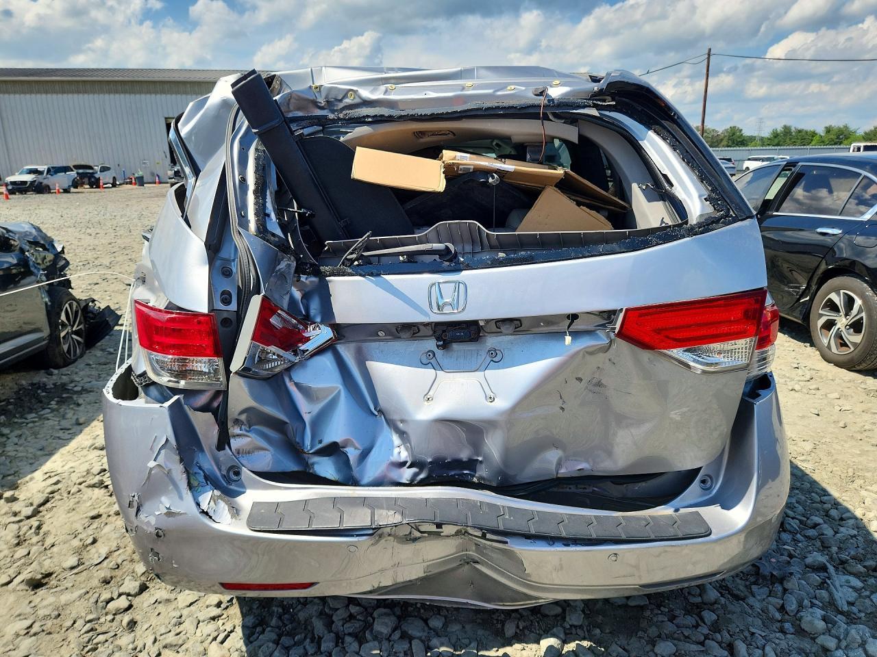 2016 Honda Odyssey Touring - Фото 6