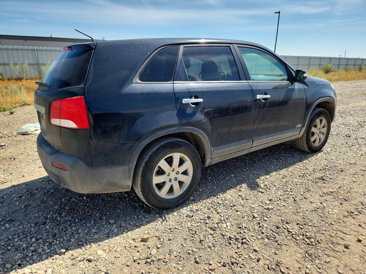 2011 Kia Sorento Lx - Image 3