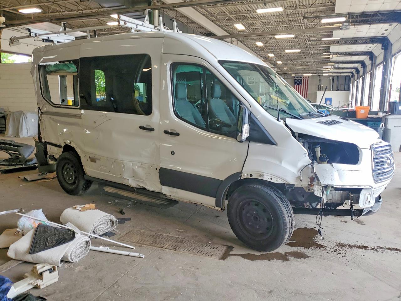 2015 Ford Transit T-150 Delivery Van - Image 4