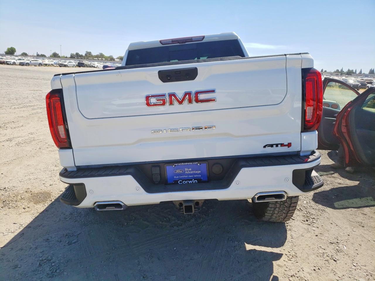 2022 GMC Sierra K1500 At4 - Фото 6
