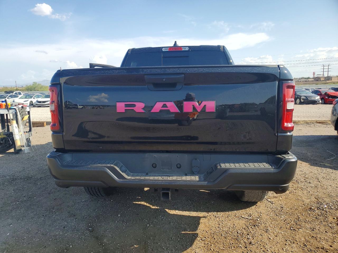 2025 Ram 1500 Tradesman - Фото 6