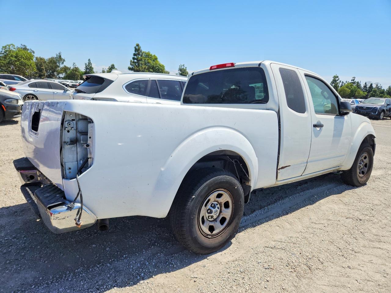 2013 Nissan Frontier S - Фото 3