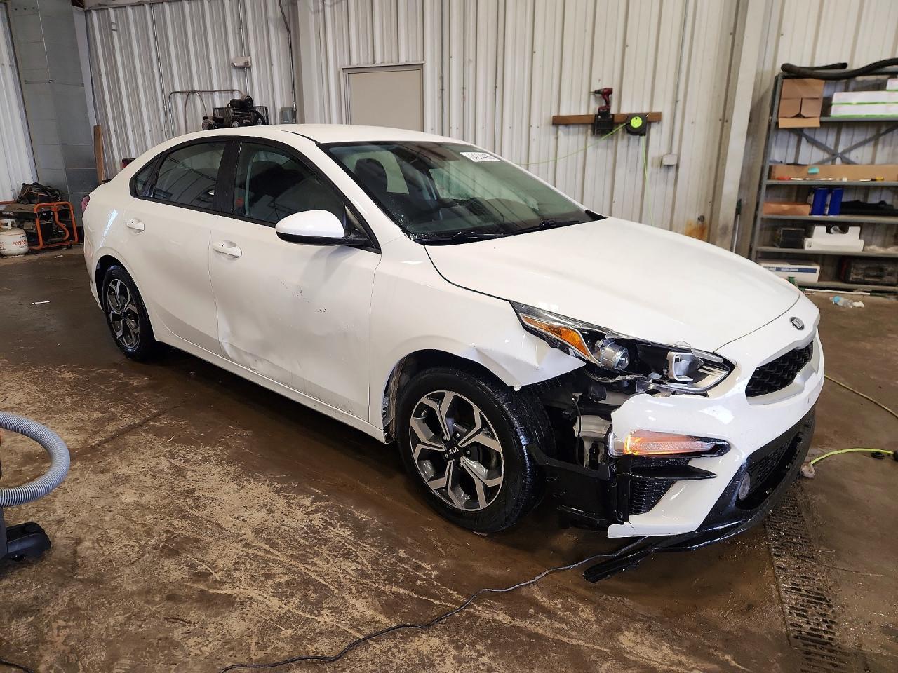 2019 Kia Forte Lxs - Фото 4