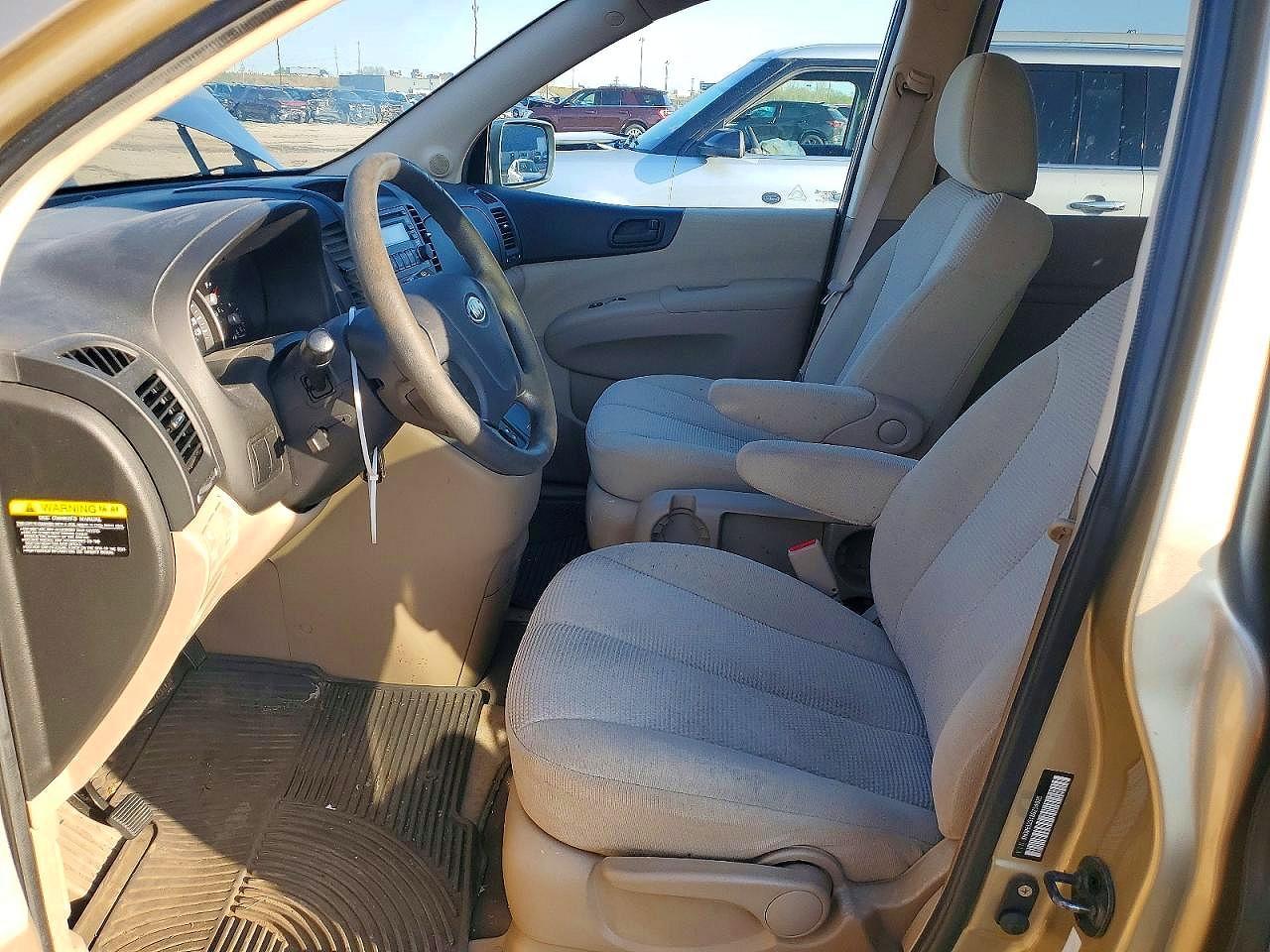 2008 Kia Sedona Base - Фото 7