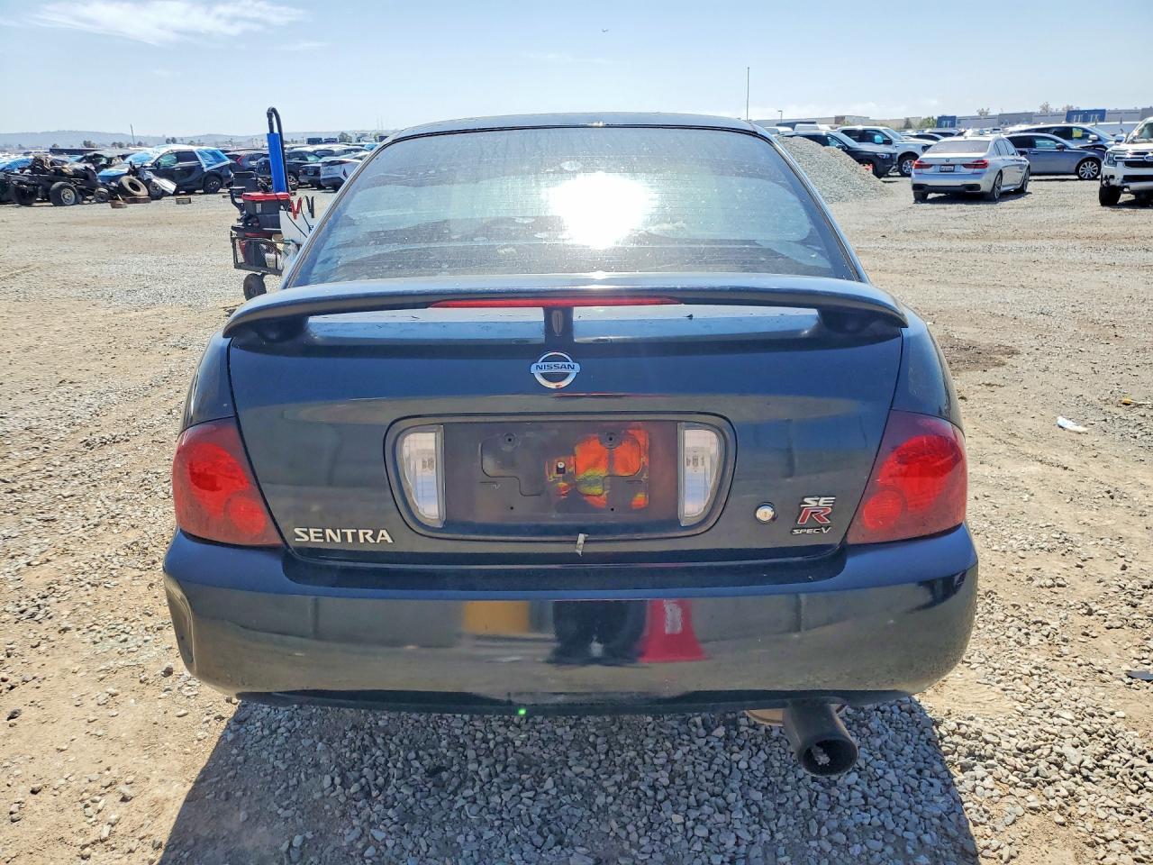 2004 Nissan Sentra 2.5S - Фото 6