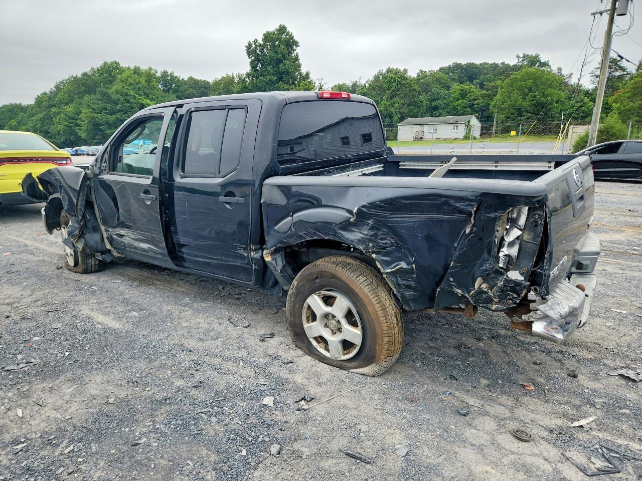 2005 Nissan Frontier Se - Image 2