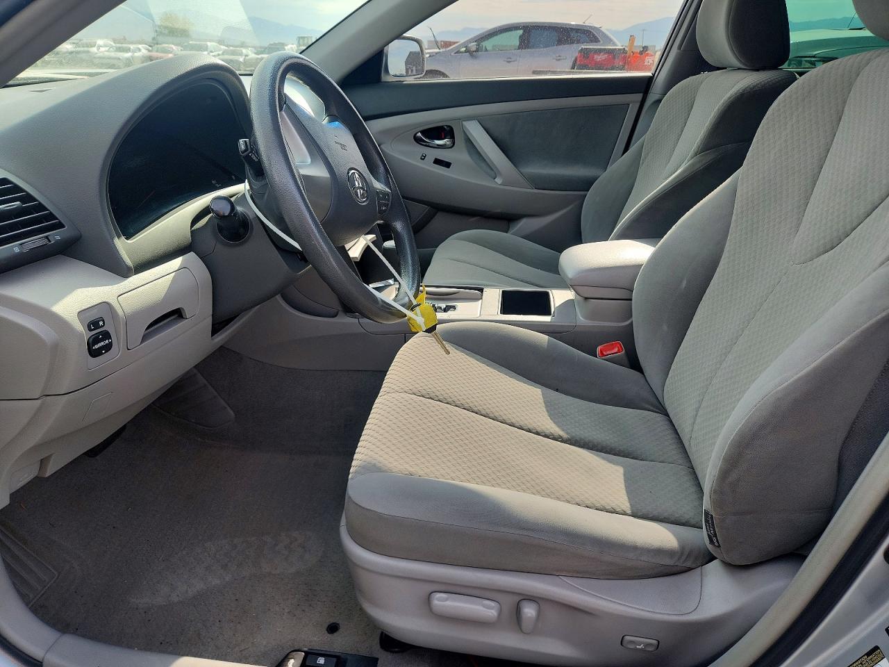 2007 Toyota Camry Le - Image 7