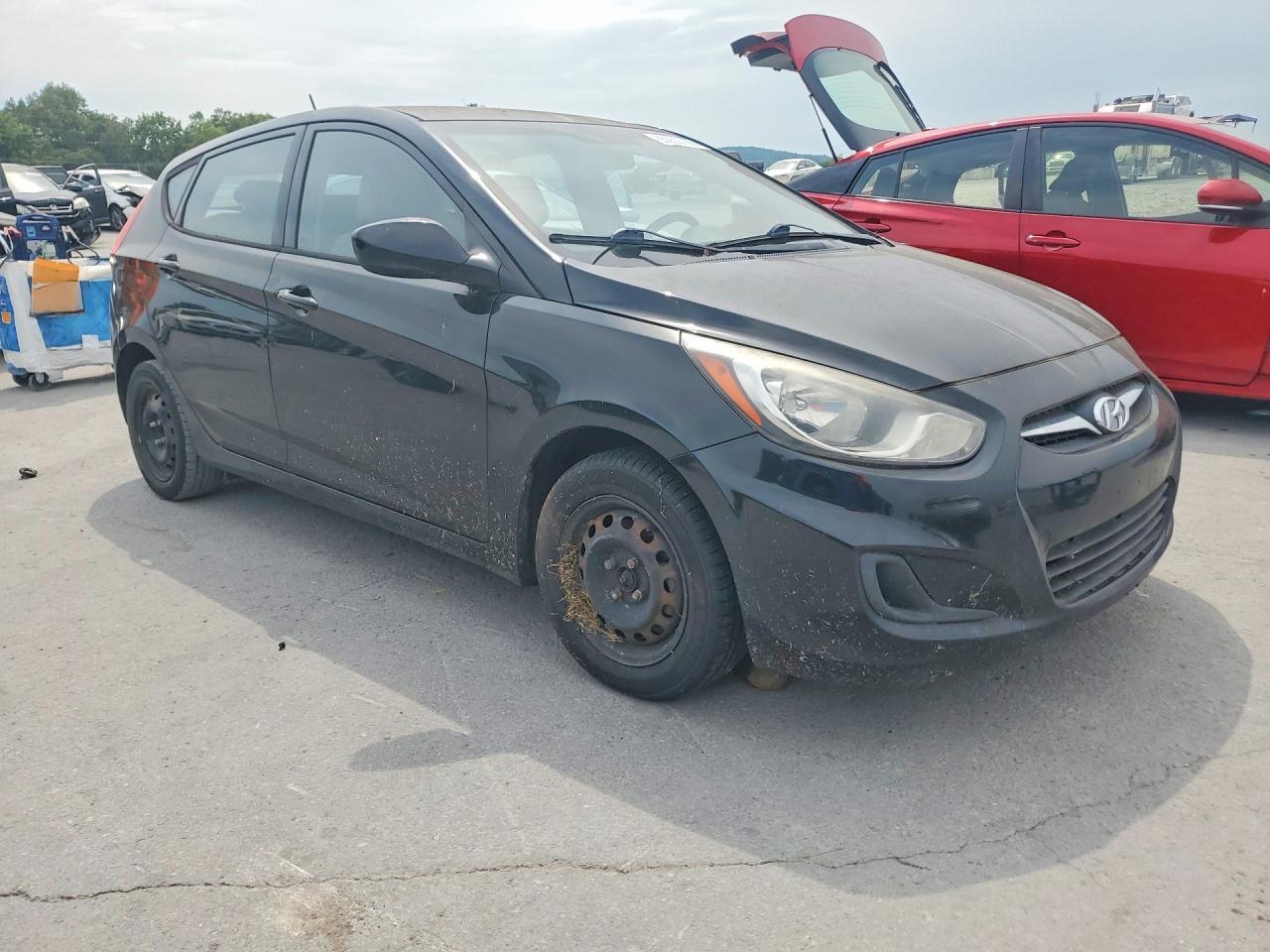 2013 Hyundai Accent - Фото 4