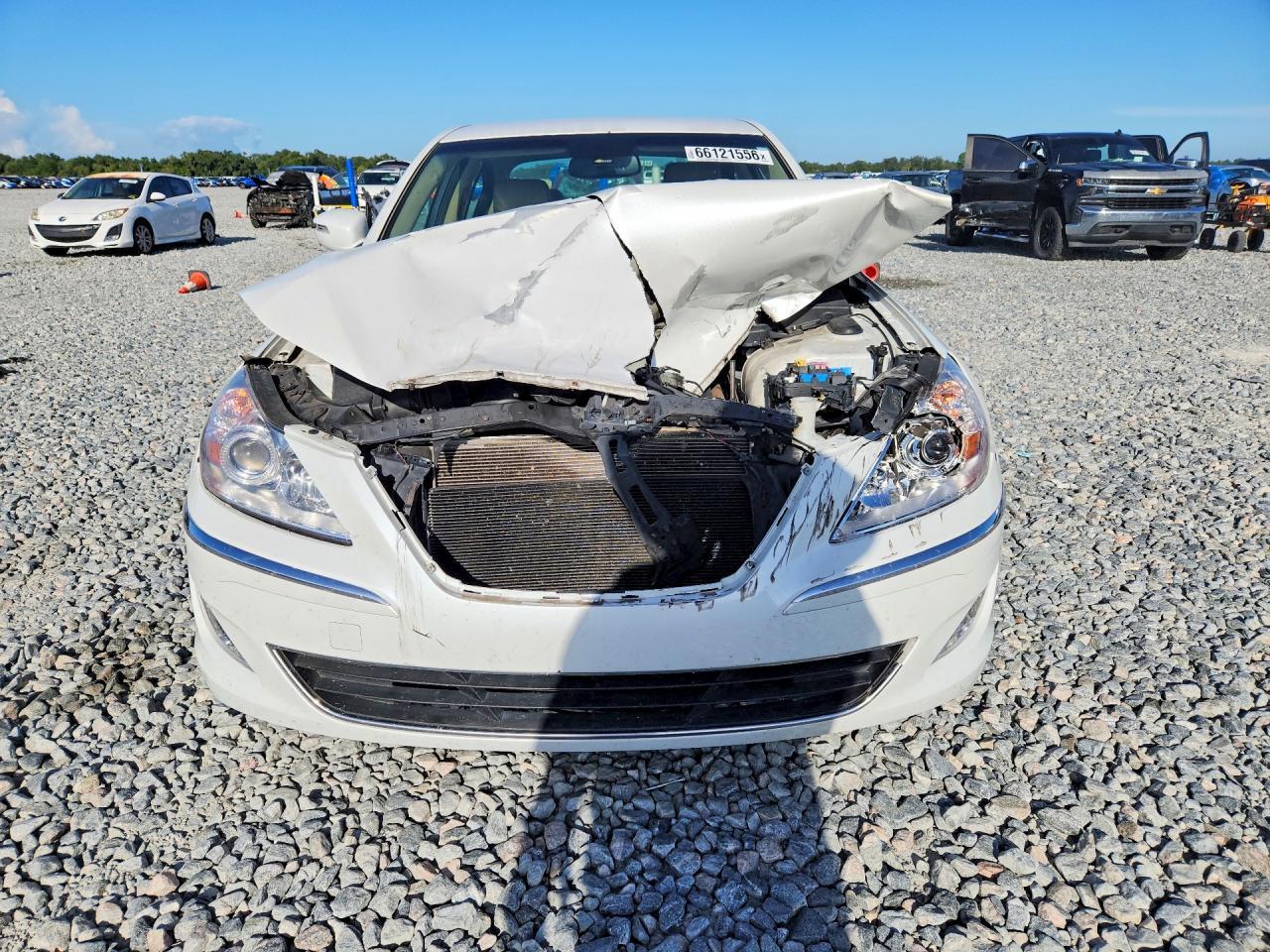 2011 Hyundai Genesis 3.8L - Фото 5