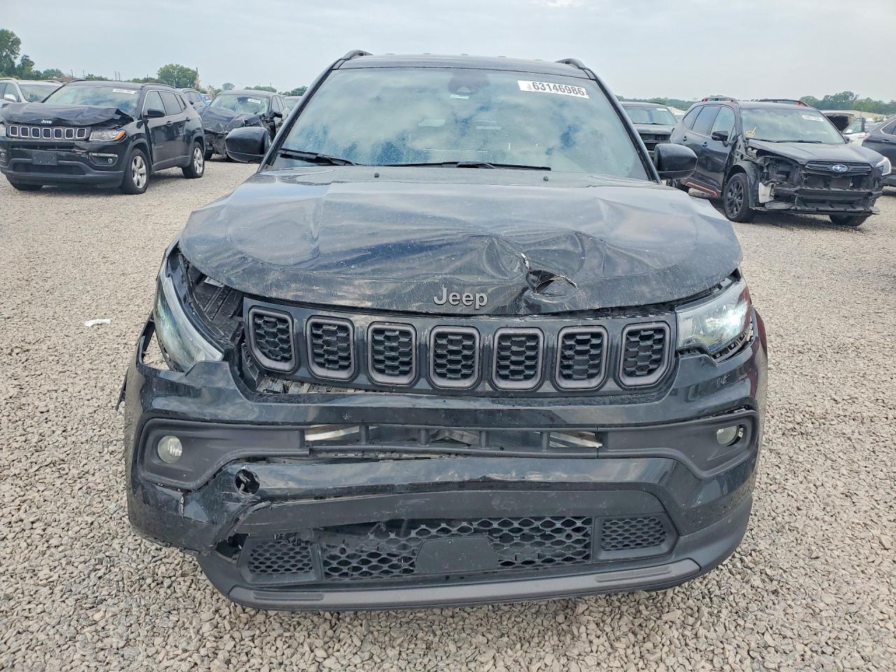 2025 Jeep Compass Latitude - Image 5