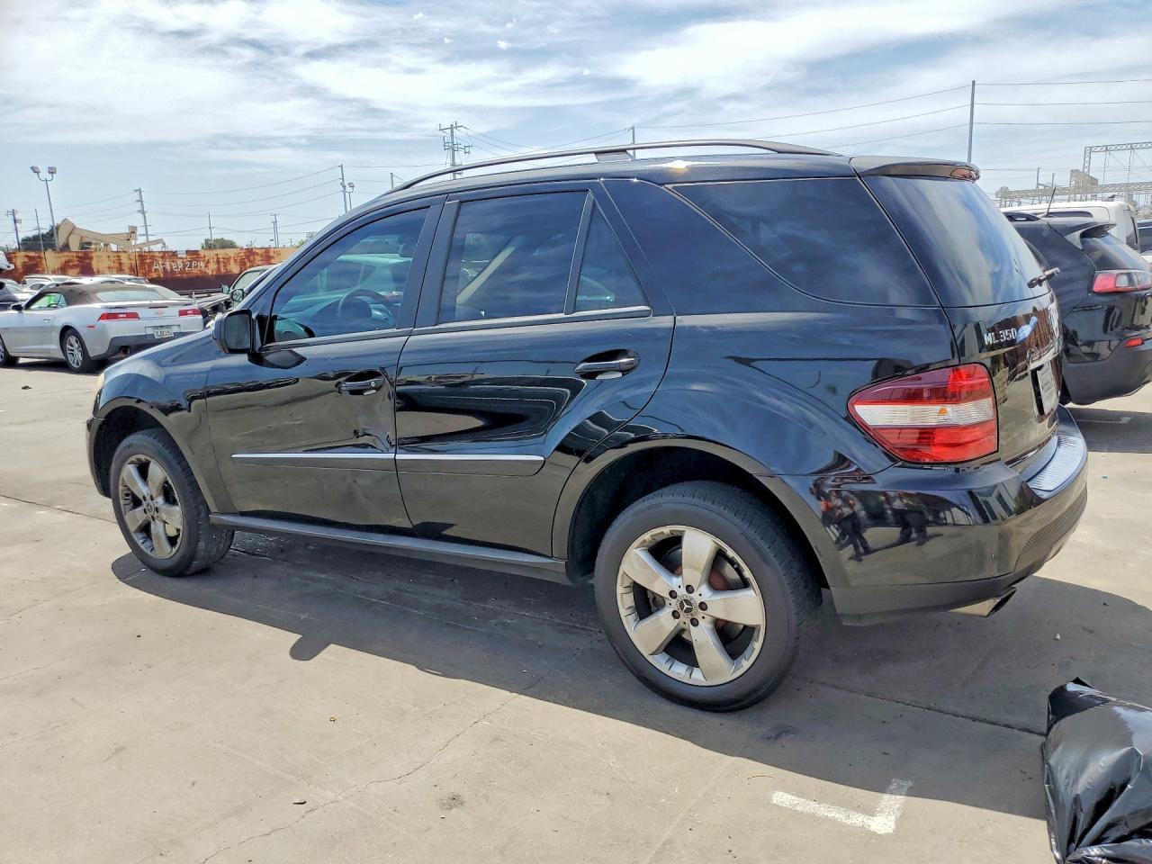2009 Mercedes-Benz Ml 350 - Image 2