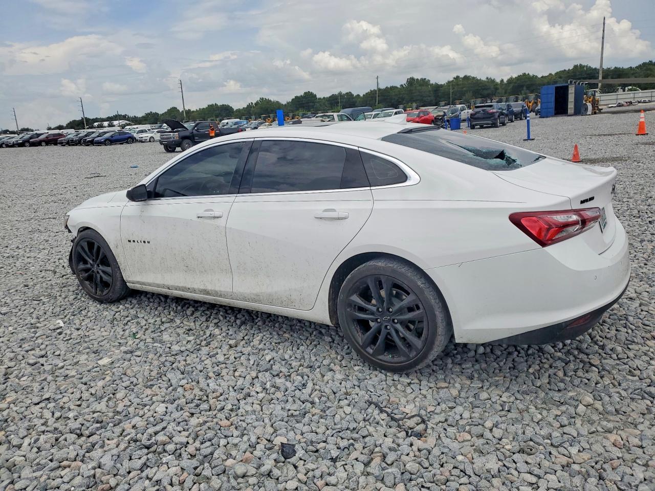2025 Chevrolet Malibu Lt - Фото 2