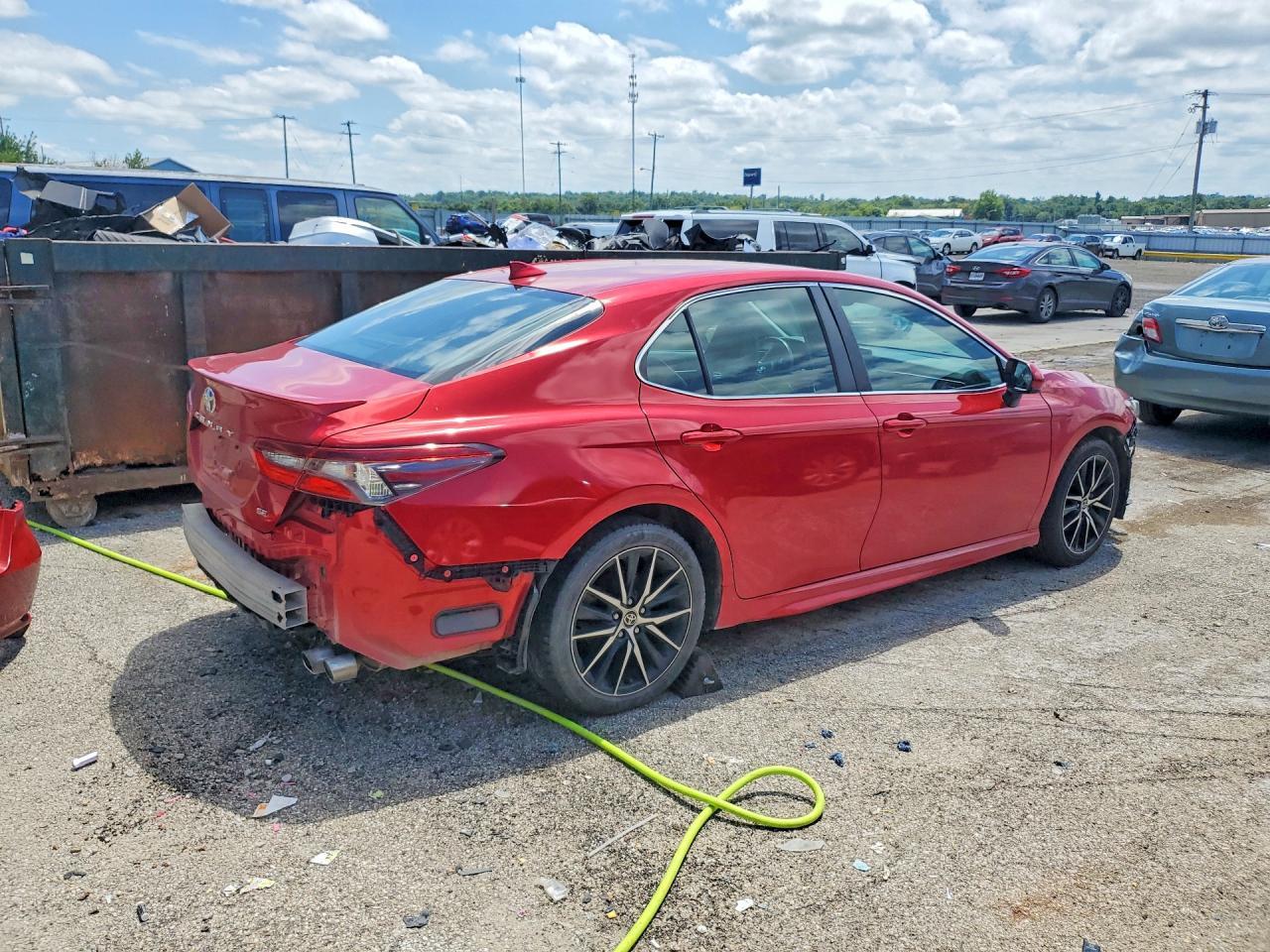 2021 Toyota Camry Se - Image 3