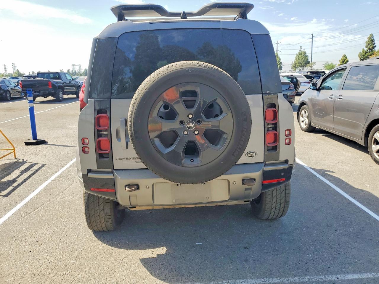 2021 Land Rover Defender 110 1St Edition - Фото 6