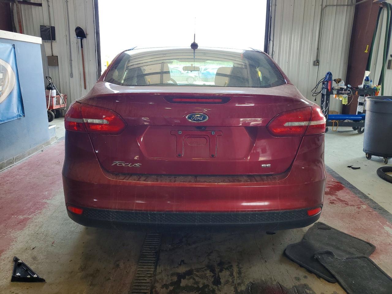 2017 Ford Focus Se - Фото 6