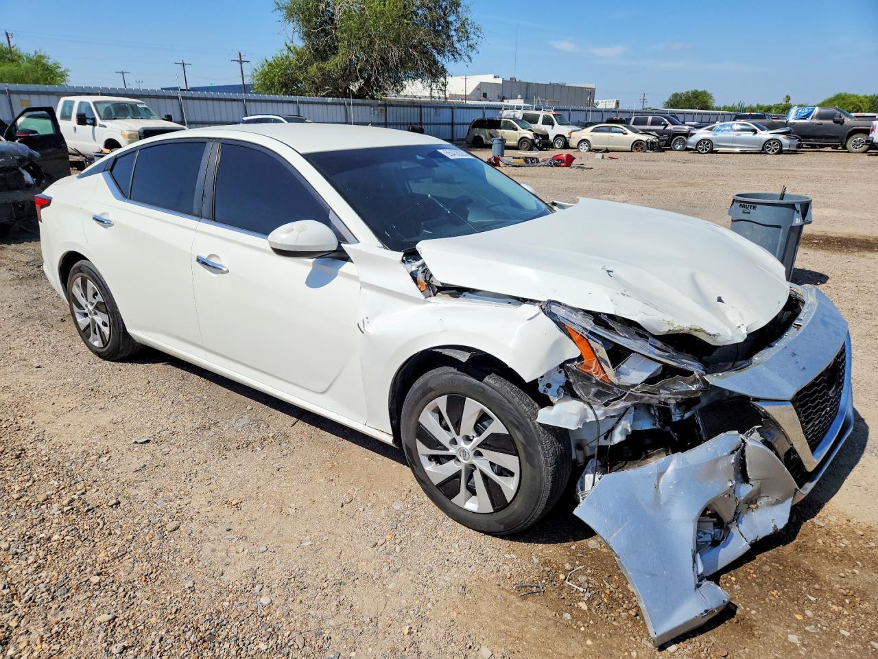 2021 Nissan Altima S - Image 4