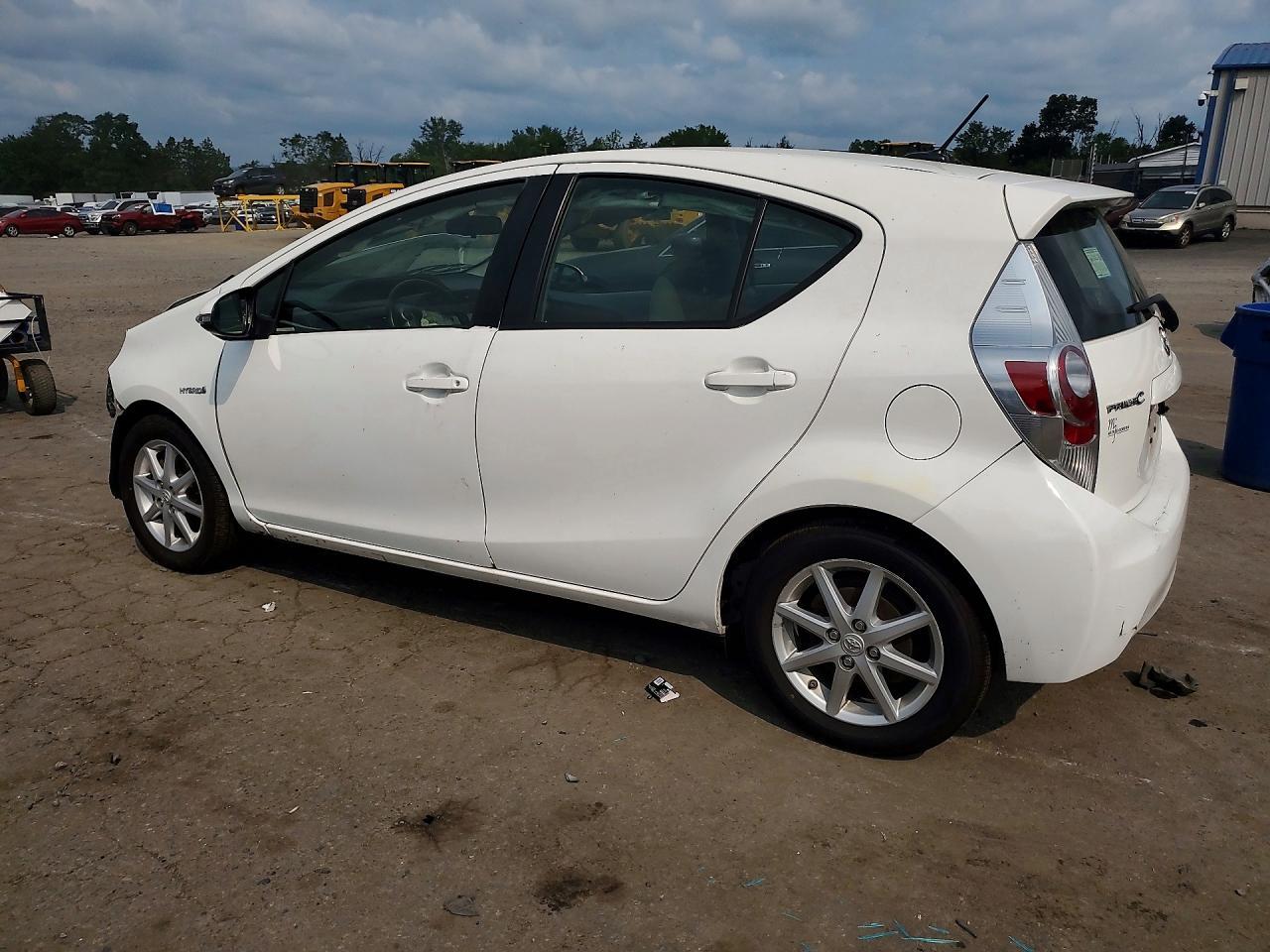 2013 Toyota Prius C Four - Image 2