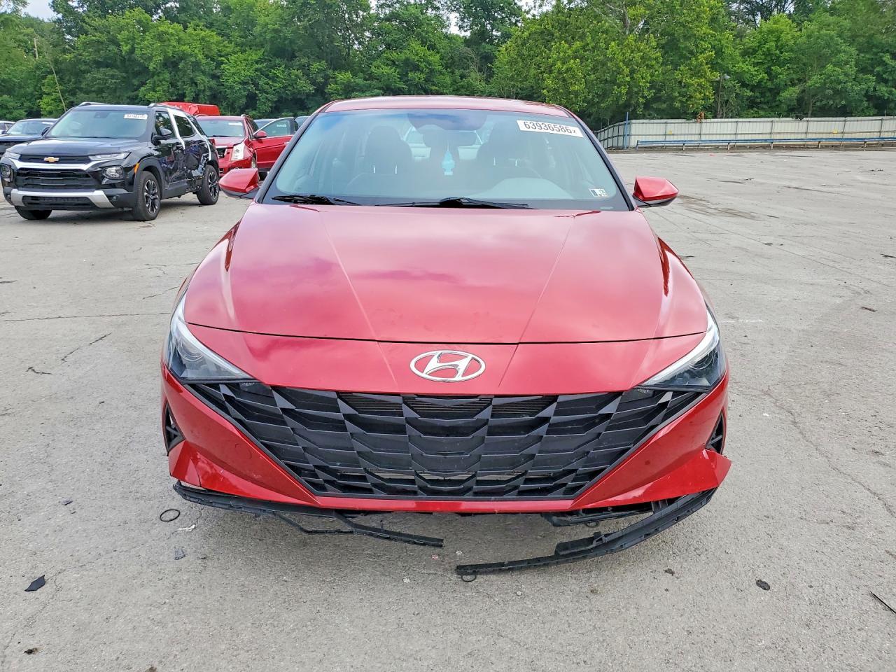2023 Hyundai Elantra Se - Image 5