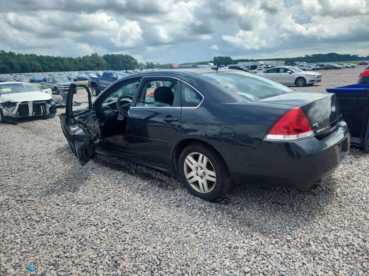 2015 Chevrolet Impala Limited Lt - Image 2