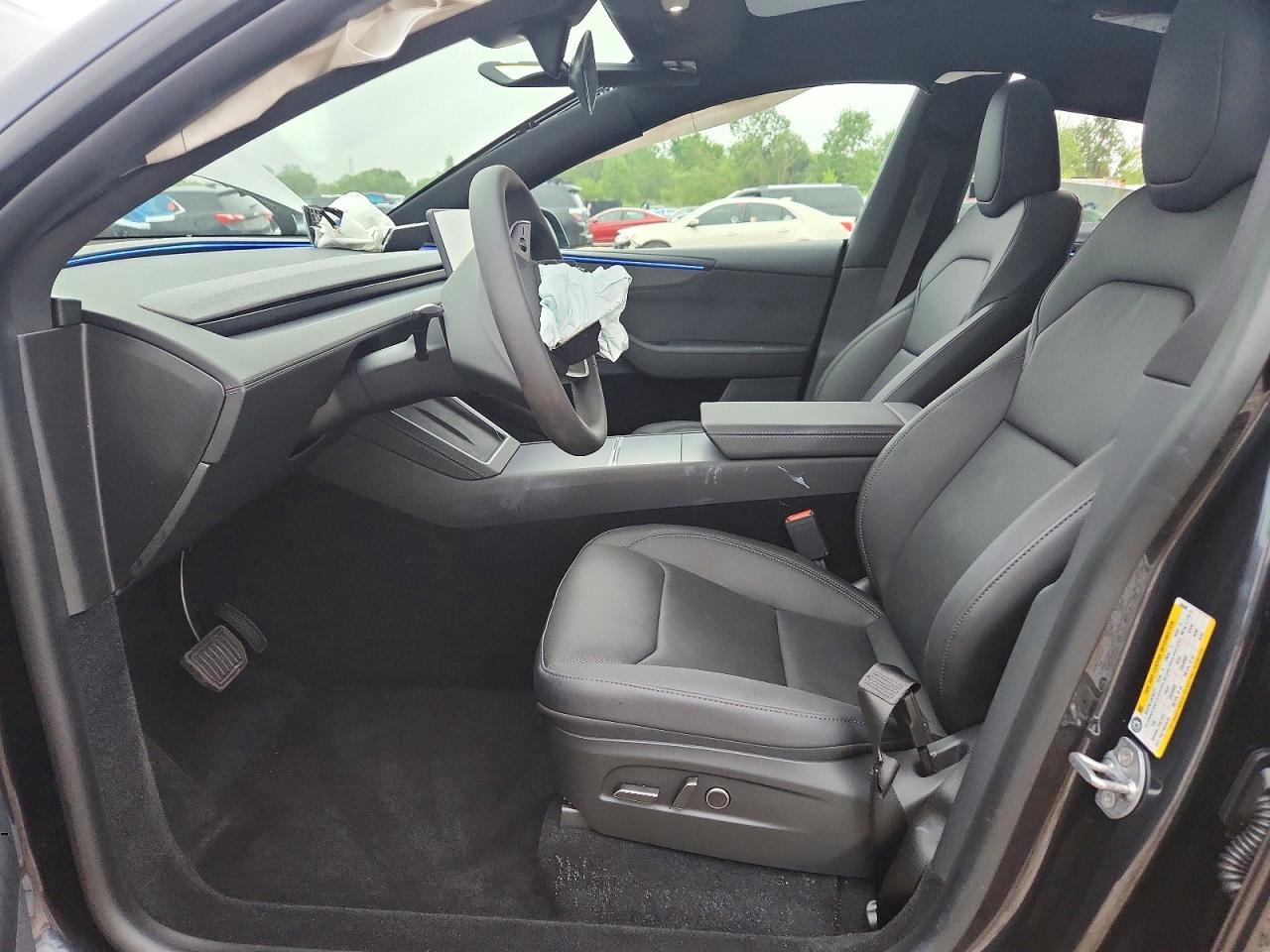 2026 Tesla Model Y - Image 7