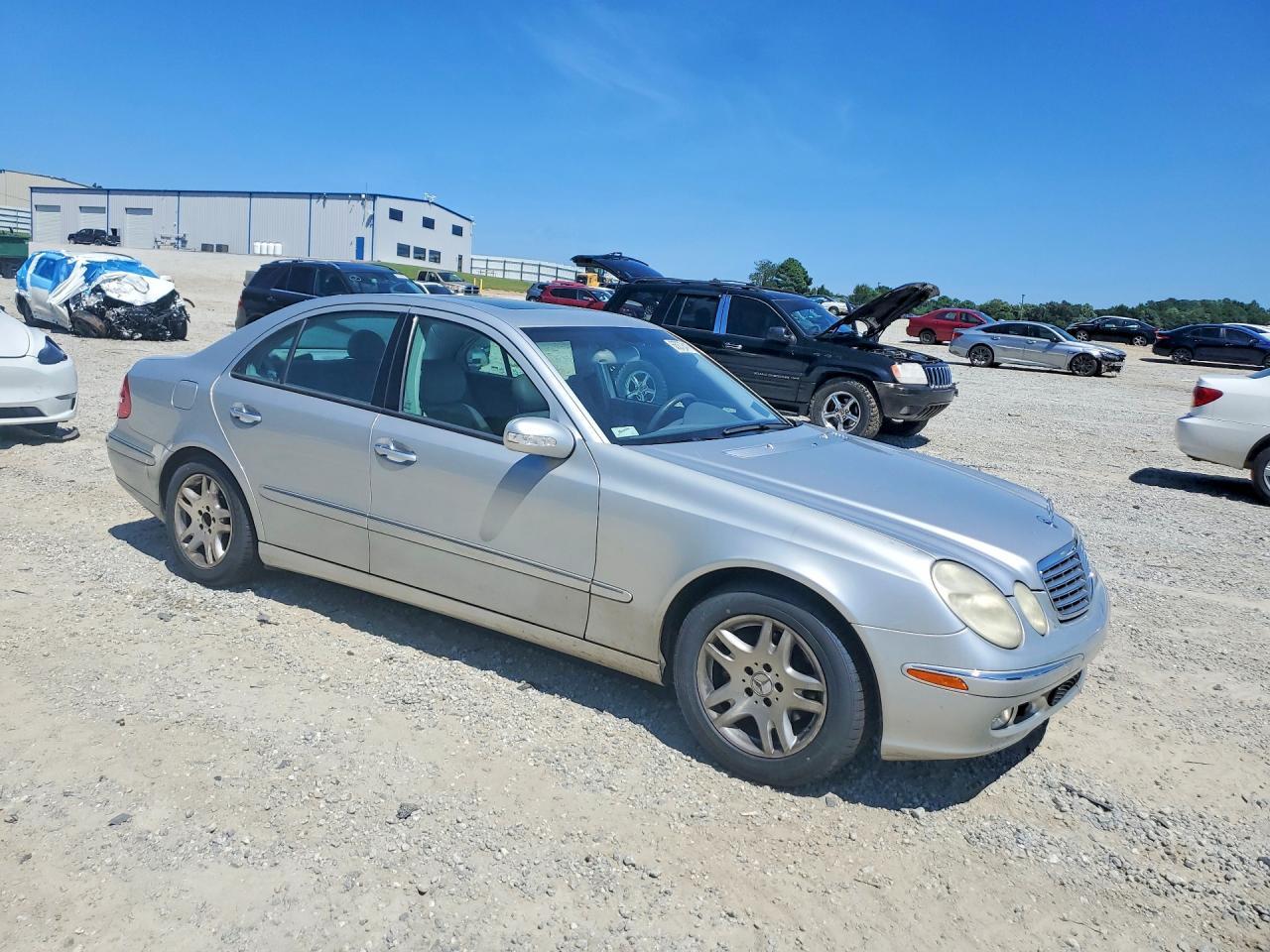 2005 Mercedes-Benz E 320 - Image 4