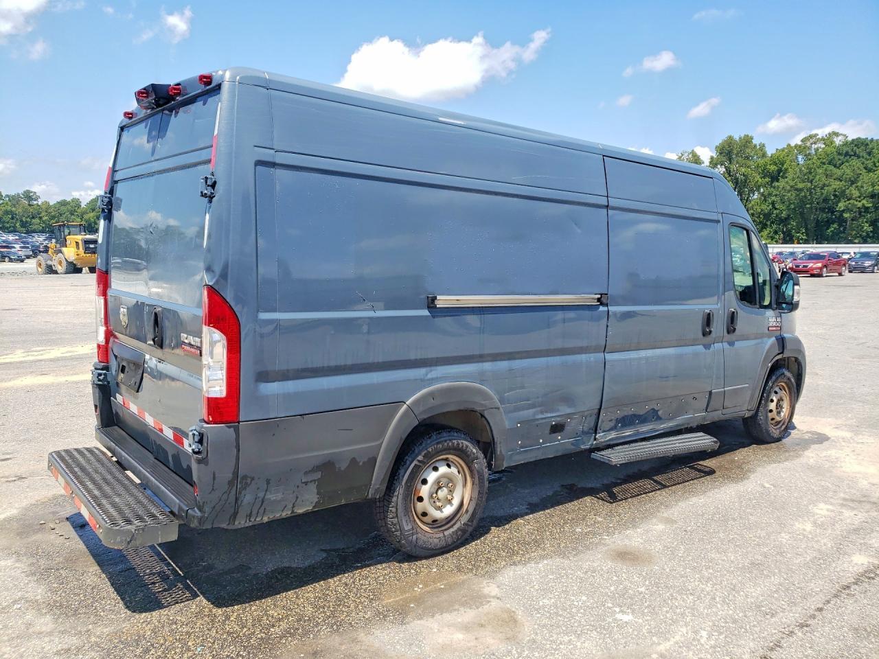 2020 Ram Promaster 3500 Delivery Van - Фото 3