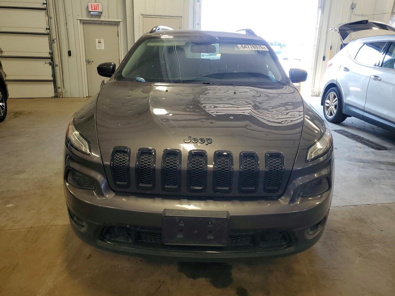 2018 Jeep Cherokee Latitude - Image 5