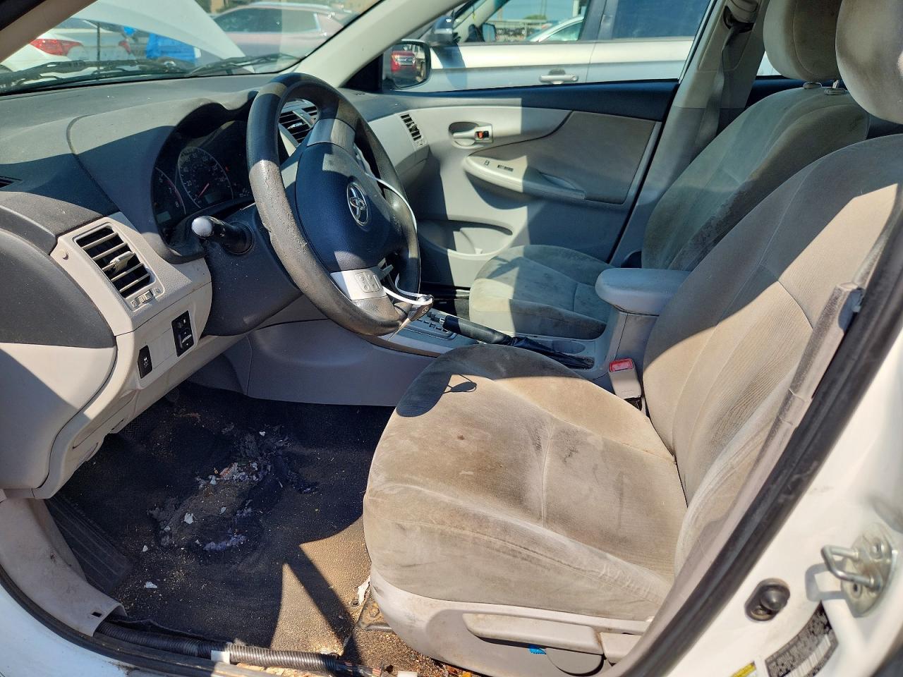 2013 Toyota Corolla Le - Фото 7
