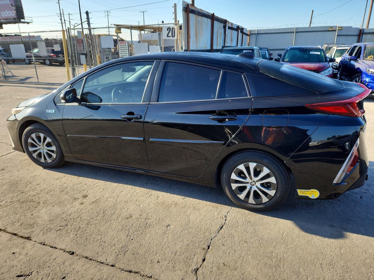 2022 Toyota Prius Prime Le - Image 2