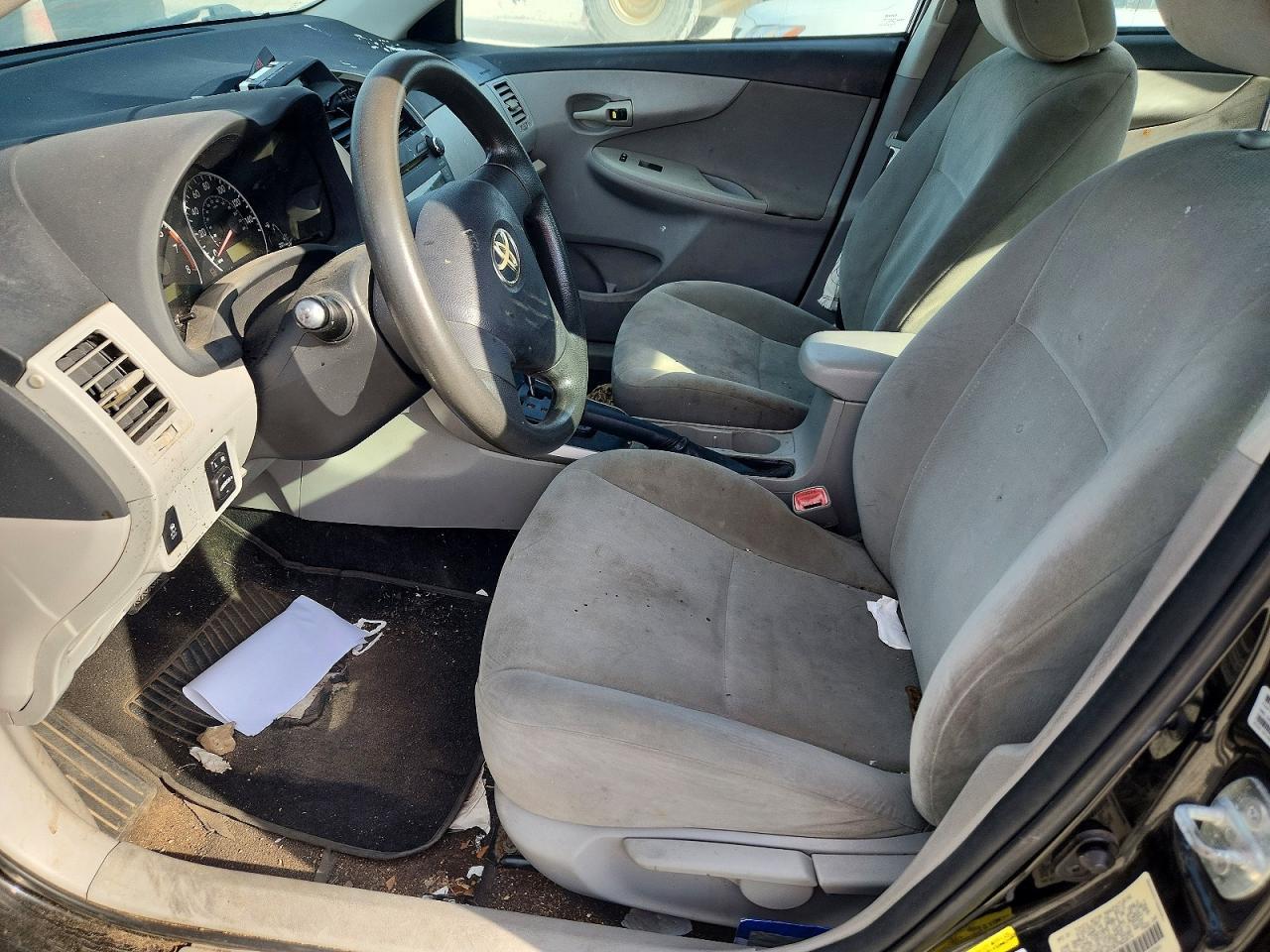 2012 Toyota Corolla L - Фото 7