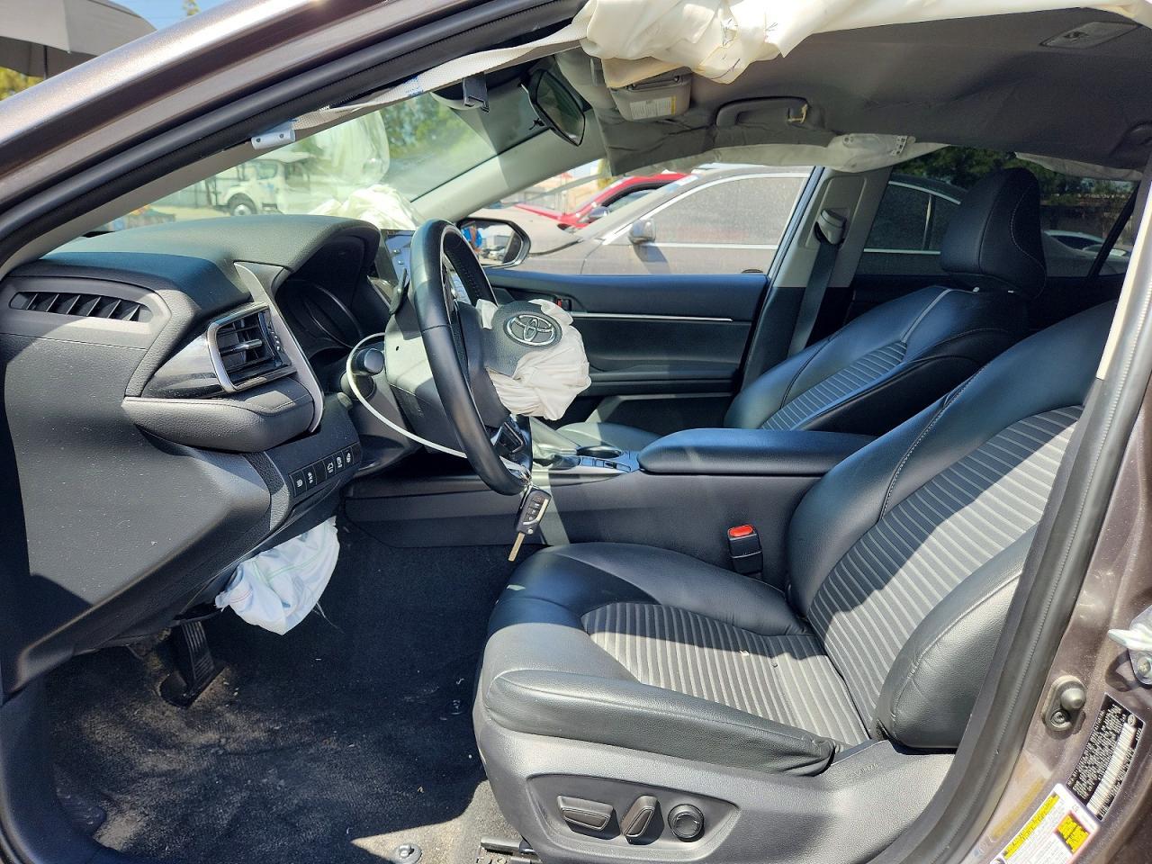 2024 Toyota Camry Se - Image 7