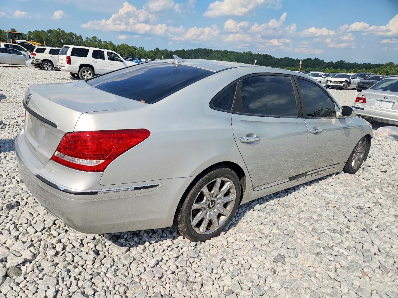 2011 Hyundai Equus Ultimate - Фото 3