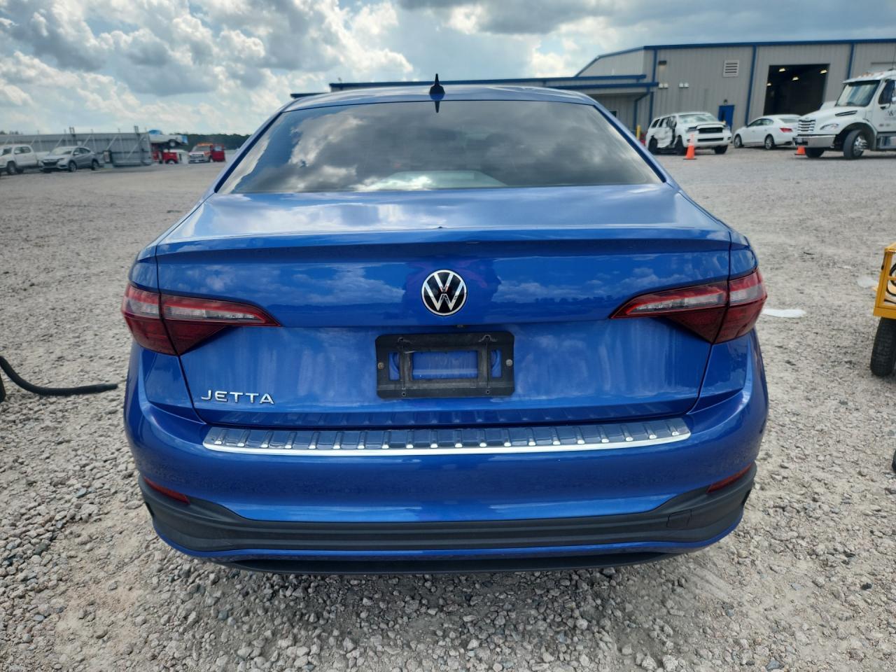 2022 Volkswagen Jetta S - Фото 6